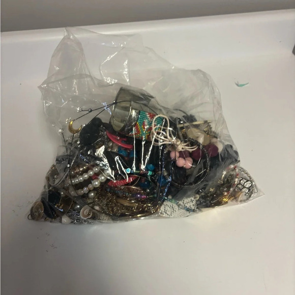 Over 3 Pounds Mixed Jewelry, Untested, Craft Jewelry, Wearable - Picture 1 of 7